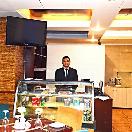 West Park Inn Dhaka Bagian luar foto