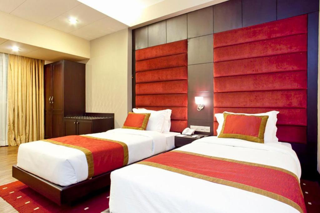 West Park Inn Dhaka Bagian luar foto