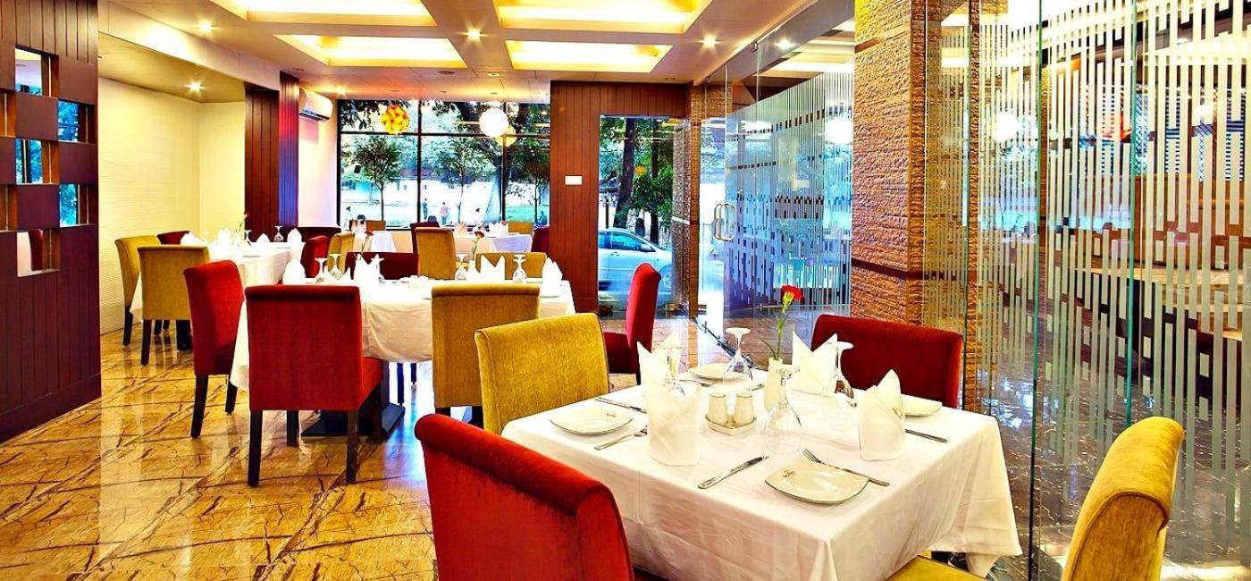 West Park Inn Dhaka Bagian luar foto